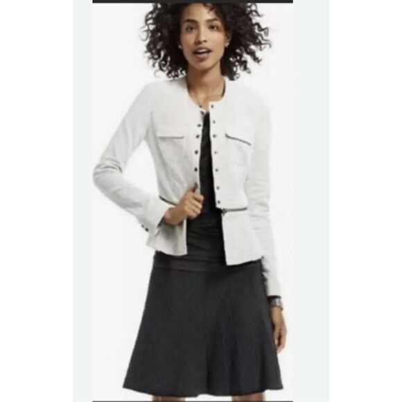 Cabi style# 205 Black & White Zip Line Peplum Jacket 8 - Picture 1 of 9